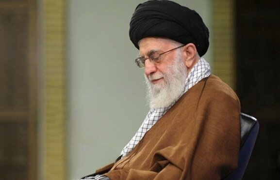 رهبر شهید انقلاب درباره شاهنامه فردوسی چه گفته بودند؟/ حکمت شاهنامه، حکمت اوستایی نیست؛ حکمت قرآنی است رهبر شهید انقلاب درباره شاهنامه فردوسی چه گفته بودند؟/ حکمت شاهنامه، حکمت اوستایی نیست؛ حکمت قرآنی است