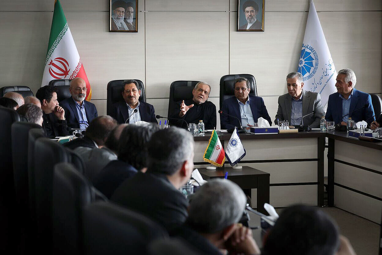 ستاد جنگ اقتصادی در اتاق ایران تشکیل شد/جزئیات راه‌اندازی صندوق حمایت از بنگاه‌های اقتصادی