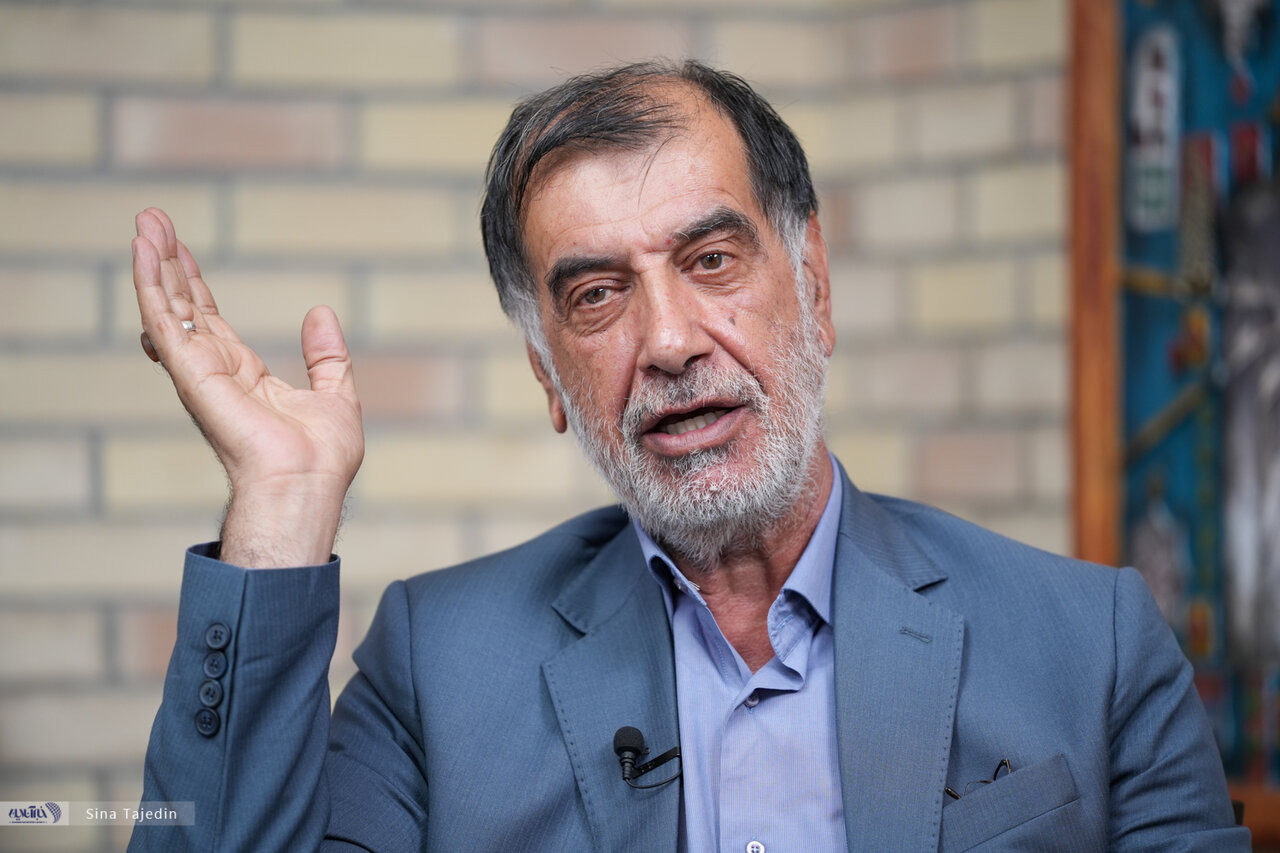 باهنر: تعدادی هر روز می‌خواهند یک نفر را اعدام کنند!