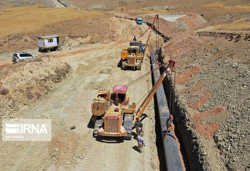 گامی برای پایان تنش آبی غرب هرمزگان/ ابرپروژه آبرسانی «چارک به بستک» در آستانه بهرهبرداری گامی برای پایان تنش آبی غرب هرمزگان/ ابرپروژه آبرسانی «چارک به بستک» در آستانه بهرهبرداری