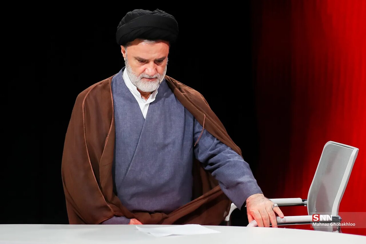 نبویان: بعد از حمله دیشب، هیچ مذاکره‌ای نسبت به سایر بندها نباید آغاز شود/ منتظر تحقق شروط و واکنش شفاف و پشیمان کننده‌ مسئولان مذاکرات هستیم