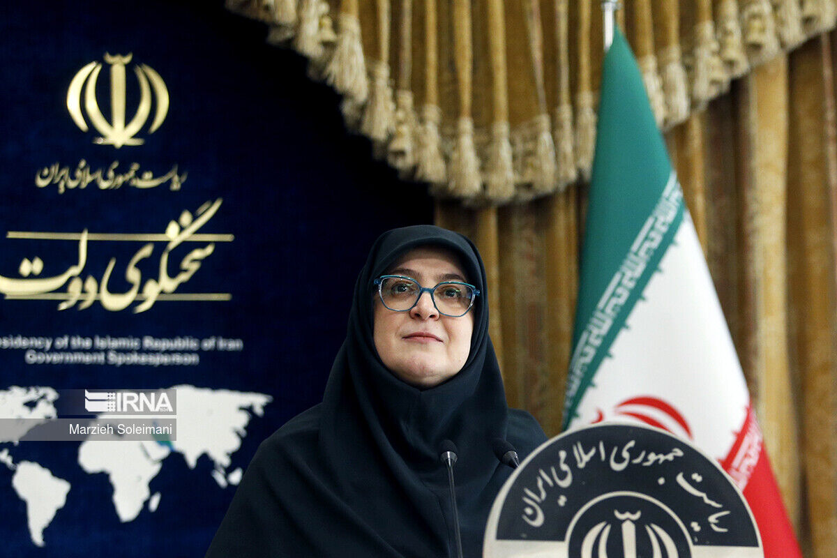 تخصیص دو میلیارد دلار ارز در گام نخست به واردات بخش صنعت تخصیص دو میلیارد دلار ارز در گام نخست به واردات بخش صنعت