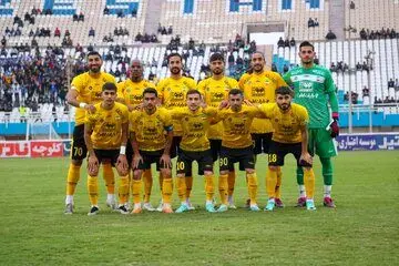 گل گهر به نفع  پرسپولیس و چادرملو کنار کشید
