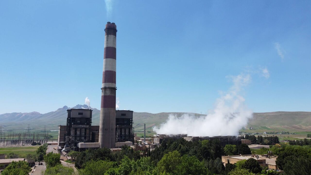رکوردشکنی نیروگاه بیستون با تولید ۴۴۷ میلیون کیلووات ساعت برق در خردادماه رکوردشکنی نیروگاه بیستون با تولید ۴۴۷ میلیون کیلووات ساعت برق در خردادماه