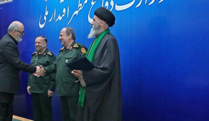سرپرست وزات دفاع یک حکم صادر کرد+ جزئیات سرپرست وزات دفاع یک حکم صادر کرد+ جزئیات