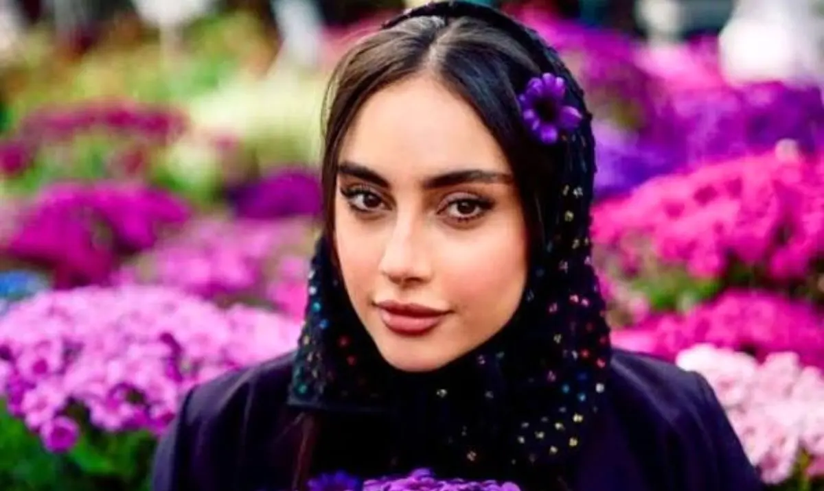 سلفی ترلان پروانه با مادرشوهر نامهربانش سلفی ترلان پروانه با مادرشوهر نامهربانش