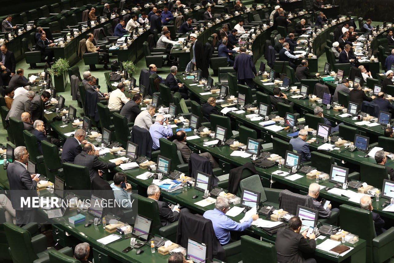 صحن علنی مجلس هفته پس از تشییع پیکر رهبر شهید انقلاب برگزار می‌شود