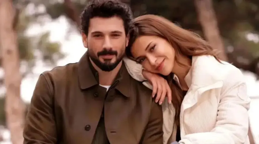 عشق دو بازیگر مشهور از سریال به واقعیت کشیده شد عشق دو بازیگر مشهور از سریال به واقعیت کشیده شد