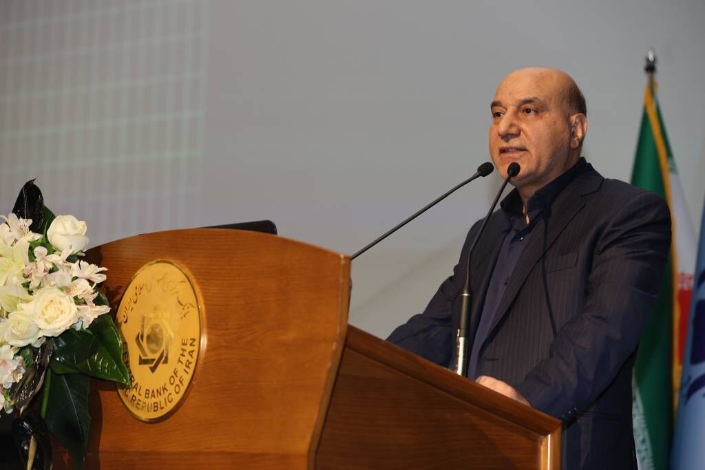 قائم‌مقام بانک مرکزی: تأمین مالی اقتصاد نباید فقط از مسیر بانک‌ها باشد