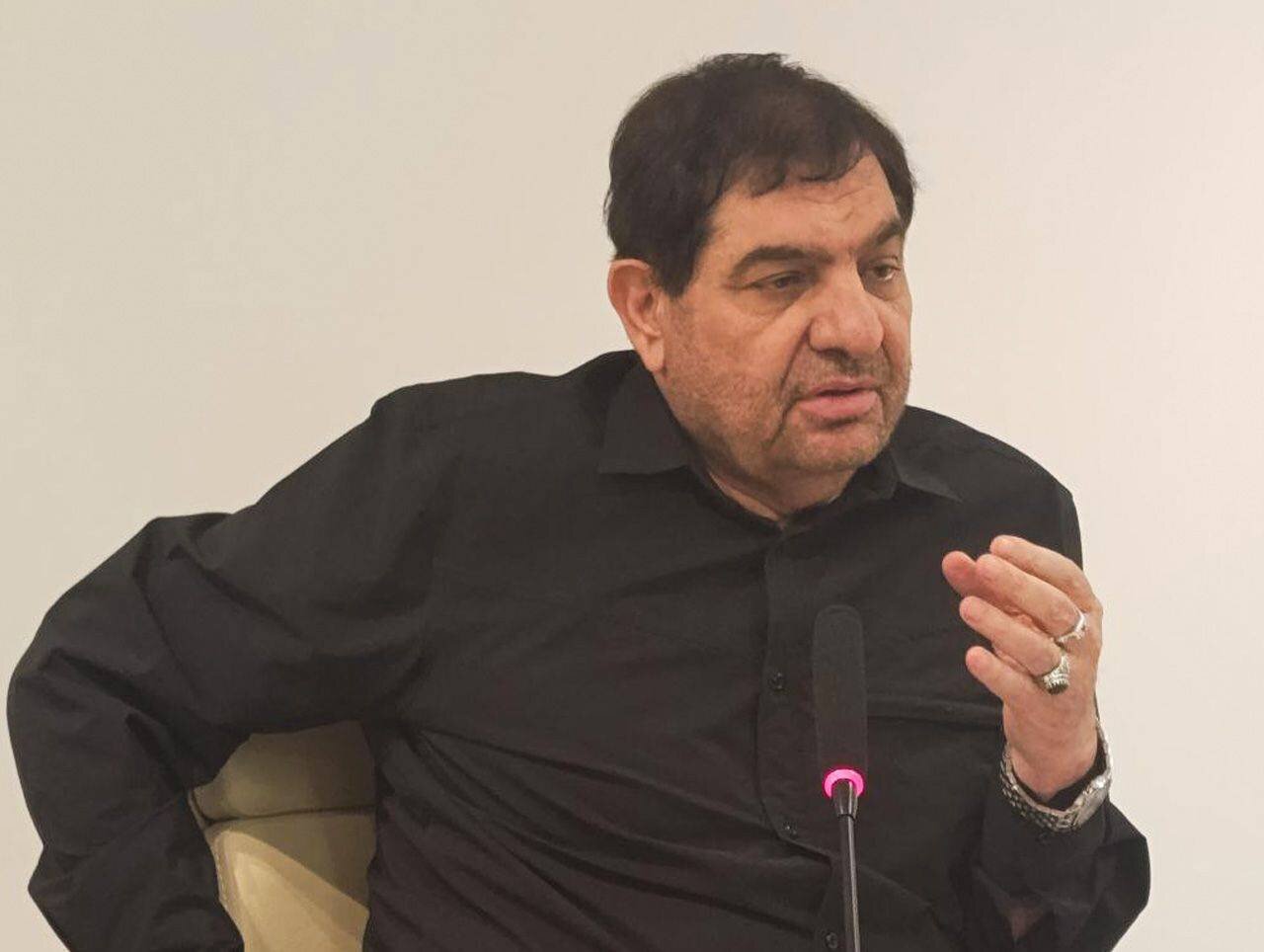 مخبر: با نگاهی به عبرت های تاریخی، تنگ هرمز امروز تنگه احد ماست