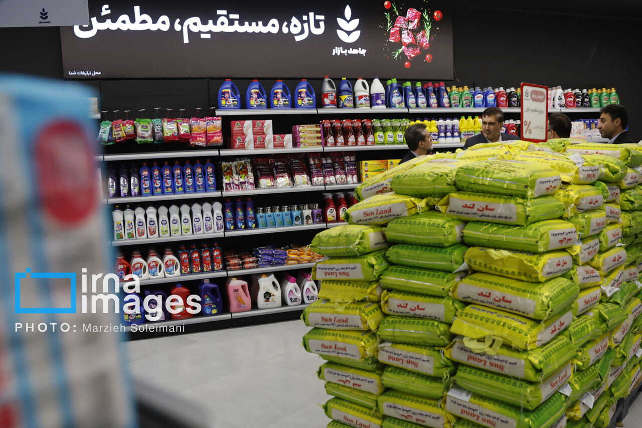 واردات ۱.۶ میلیون تُن کالای اساسی از مناطق آزاد از ابتدای جنگ تاکنون