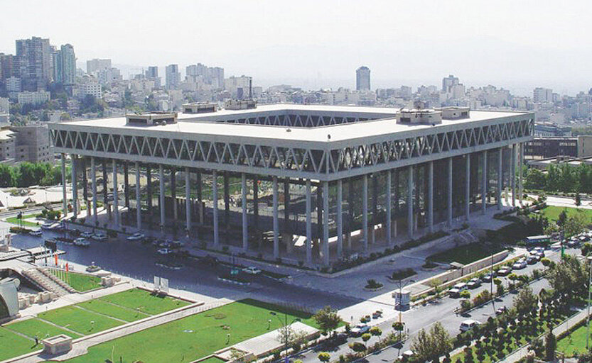 واکنش مدیرکل برنامه‌های سیاسی صداوسیما به اظهارات نبویان؛ از راه گناه به مقصد نمی رسی!