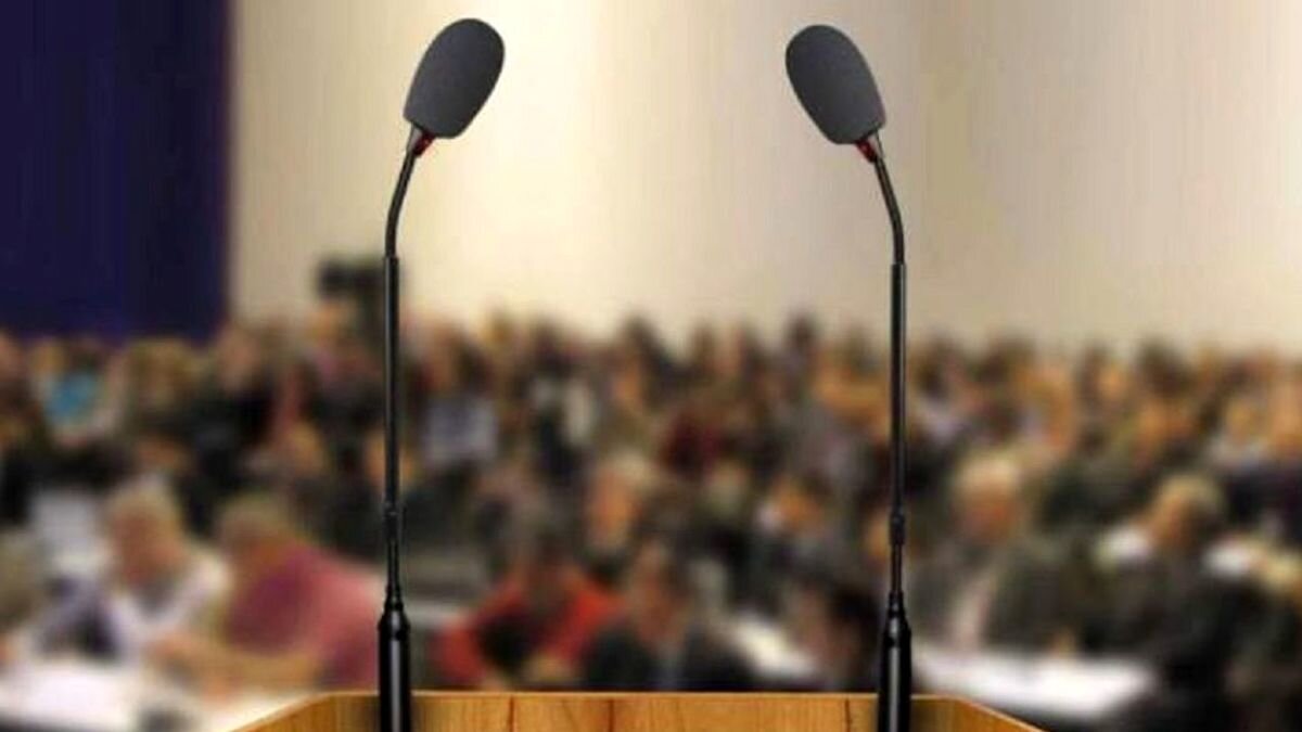 چرا سوپرانقلابی هادر تریبونهای خود به هرکسی که با فکر و روش آنها همراه نیست، برچسب نفوذی می زنند؟ چرا سوپرانقلابی هادر تریبونهای خود به هرکسی که با فکر و روش آنها همراه نیست، برچسب نفوذی می زنند؟