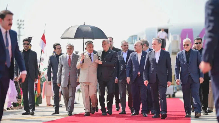 یک هشدار مهم به دولت ایران/ استقبال مهم شهباز شریف از پزشکیان در فرودگاه/ ایران اولین سانتریفیوژهای خود را از عبدالقدیر خان گرفت یک هشدار مهم به دولت ایران/ استقبال مهم شهباز شریف از پزشکیان در فرودگاه/ ایران اولین سانتریفیوژهای خود را از عبدالقدیر خان گرفت