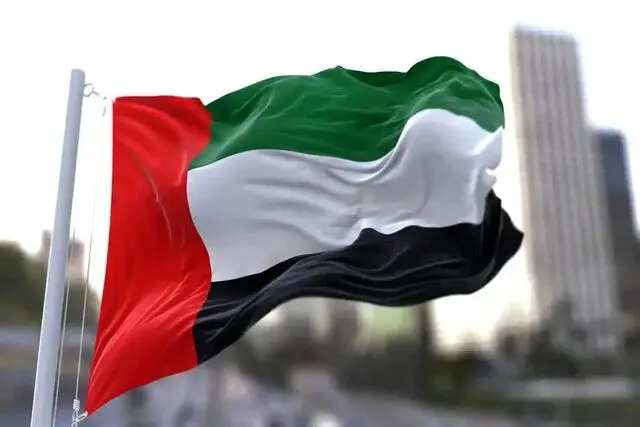 آتشسوزی در انبارهای نظامی امارات آتشسوزی در انبارهای نظامی امارات