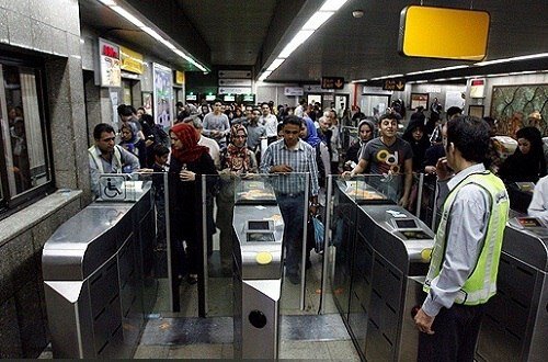 مترو و اتوبوس رایگان شد مترو و اتوبوس رایگان شد