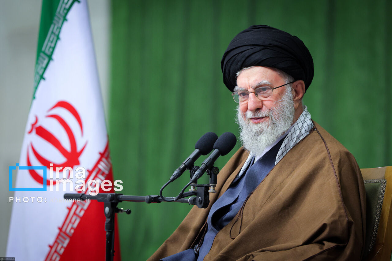 تفاوت در تابع هدف؛ چارچوبی برای فهم اندیشه اقتصادی شهید آیت‌الله خامنه‌ای