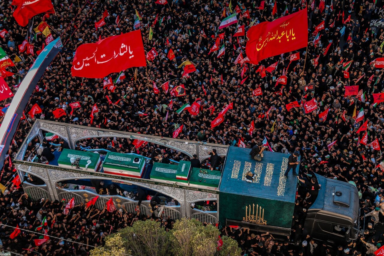 بیانیه فراکسیون اهل سنت مجلس درباره مراسم تشییع رهبر شهید؛ امت اسلامی در دردهای بزرگ، به ریشههای مشترک خود بازمیگردد + متن بیانیه فراکسیون اهل سنت مجلس درباره مراسم تشییع رهبر شهید؛ امت اسلامی در دردهای بزرگ، به ریشههای مشترک خود بازمیگردد + متن