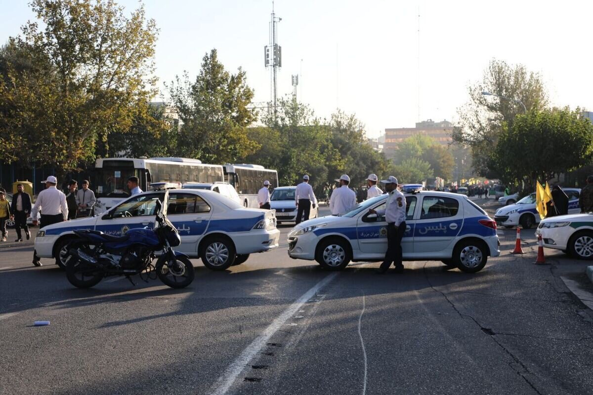 اعمال محدودیت تردد خودروهای شخصی اطراف مصلای تهران اعمال محدودیت تردد خودروهای شخصی اطراف مصلای تهران
