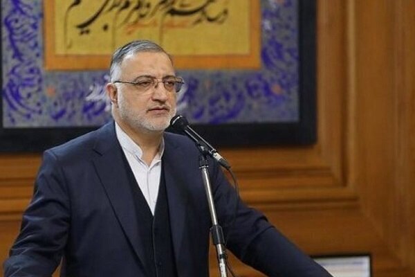 حضور زاکانی در مراسم وداع با رهبر شهید حضور زاکانی در مراسم وداع با رهبر شهید