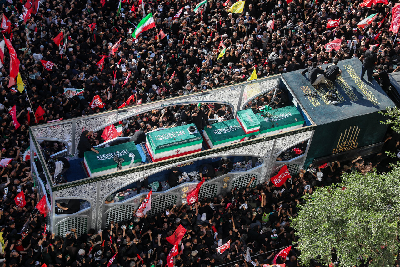 خبرگزاری فارس: هیچ اتفاق امنیتی در اطراف حرم امام رضا(ع) و مسیر تشییع پیکر شهدا انجام رخ نداده است خبرگزاری فارس: هیچ اتفاق امنیتی در اطراف حرم امام رضا(ع) و مسیر تشییع پیکر شهدا انجام رخ نداده است