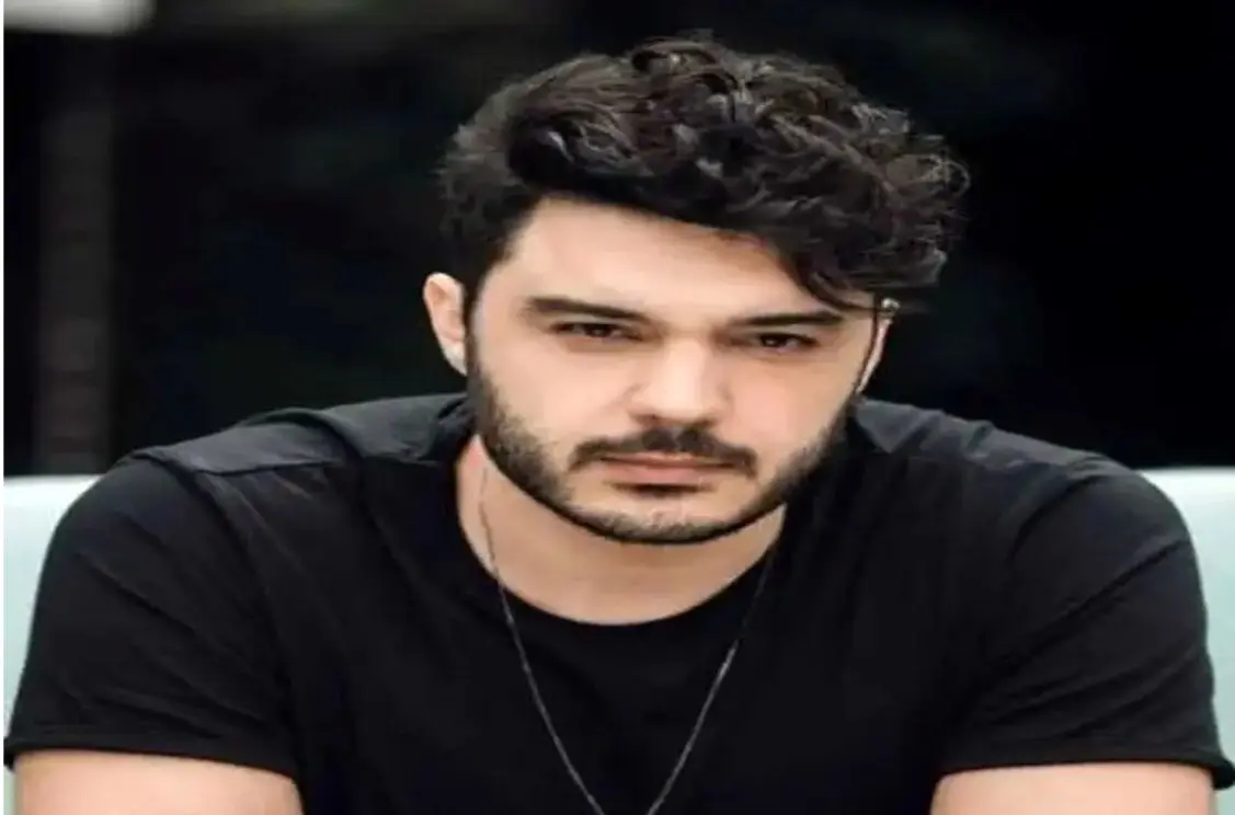 خواننده مشهور بازداشت شد خواننده مشهور بازداشت شد