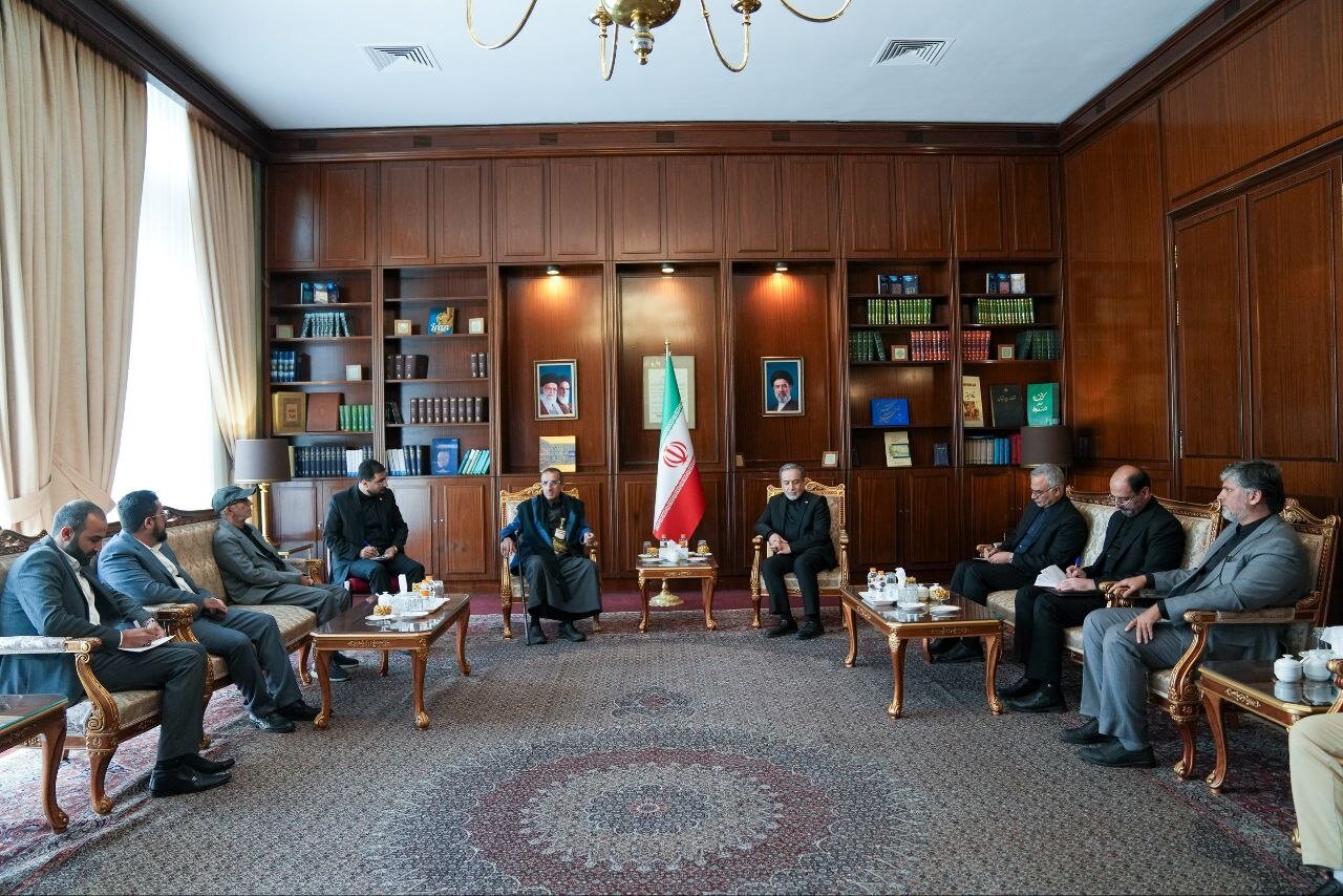 دیدار معاون نخست وزیر یمن با وزیر امور خارجه دیدار معاون نخست وزیر یمن با وزیر امور خارجه