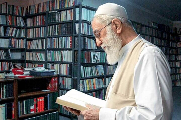 غزل تازه منتشر شده رهبر شهید در وصف عروس شهیدشان/ دلبند منی، هدی و بشرایی غزل تازه منتشر شده رهبر شهید در وصف عروس شهیدشان/ دلبند منی، هدی و بشرایی