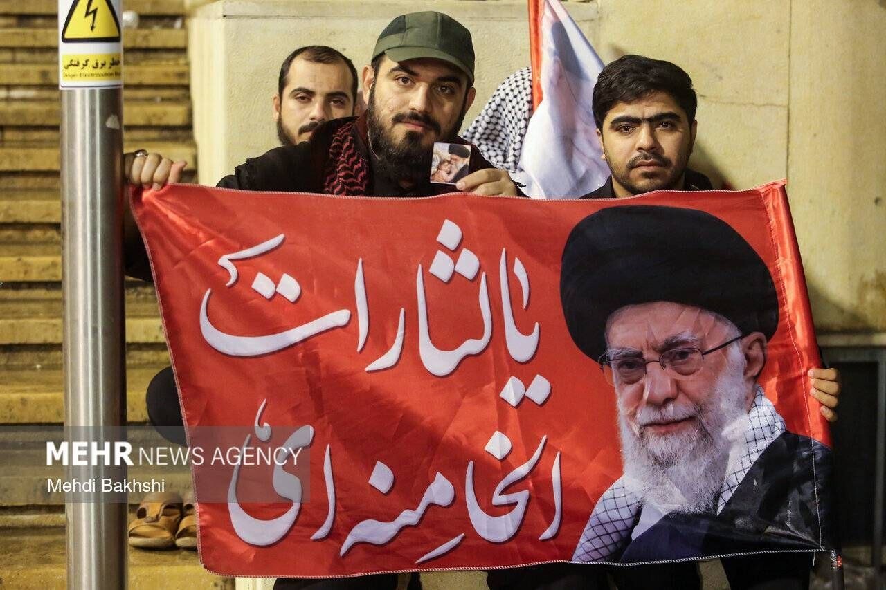 قیامی که قدرت می‌سازد