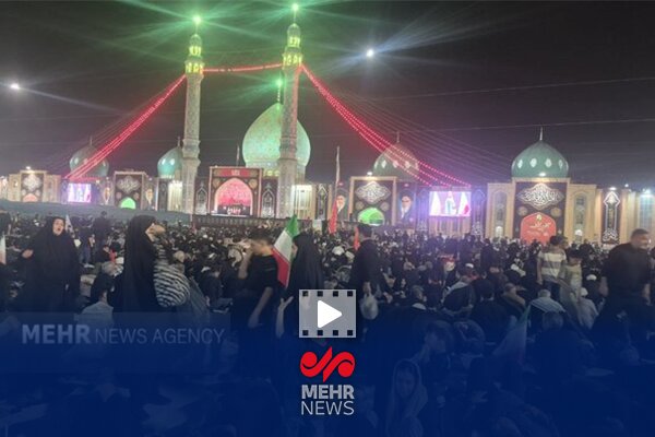 لحظات ملکوتی اذان صبح مسجد جمکران،پیش از اقامه نماز بر پیکر رهبر شهید لحظات ملکوتی اذان صبح مسجد جمکران،پیش از اقامه نماز بر پیکر رهبر شهید