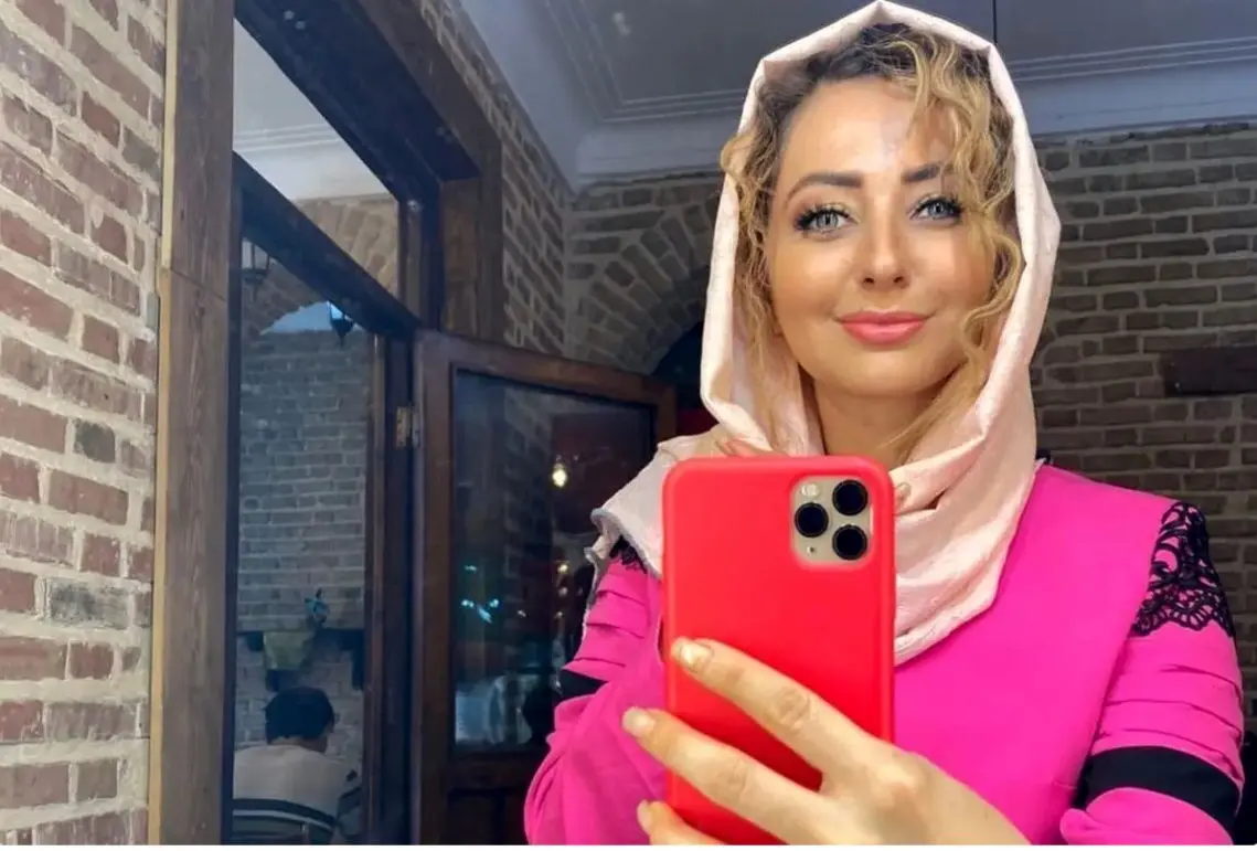 نفیسه روشن با استایل تابستانی خودنمایی کرد! نفیسه روشن با استایل تابستانی خودنمایی کرد!