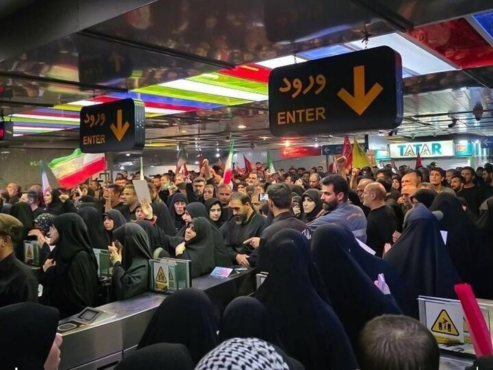 هنگام ازدحام جمعیت در مترو چه کنیم؟ هنگام ازدحام جمعیت در مترو چه کنیم؟