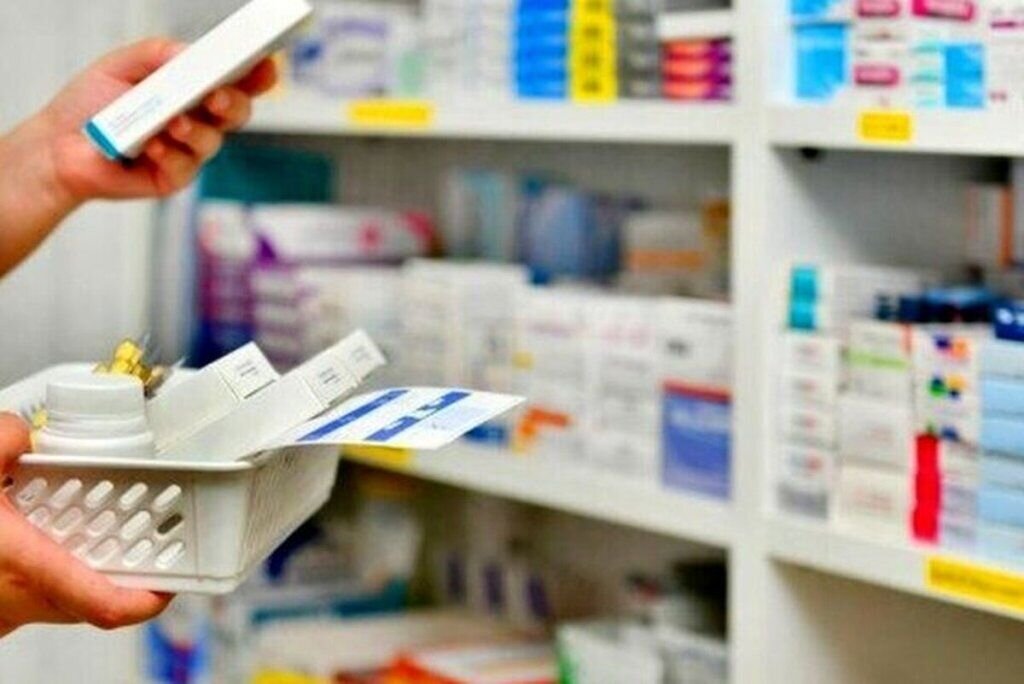 ورود تعزیرات به پرونده سبدفروشی دارو/ متخلفان تا ۵ برابر ارزش کالای تحمیلی جریمه میشوند ورود تعزیرات به پرونده سبدفروشی دارو/ متخلفان تا ۵ برابر ارزش کالای تحمیلی جریمه میشوند