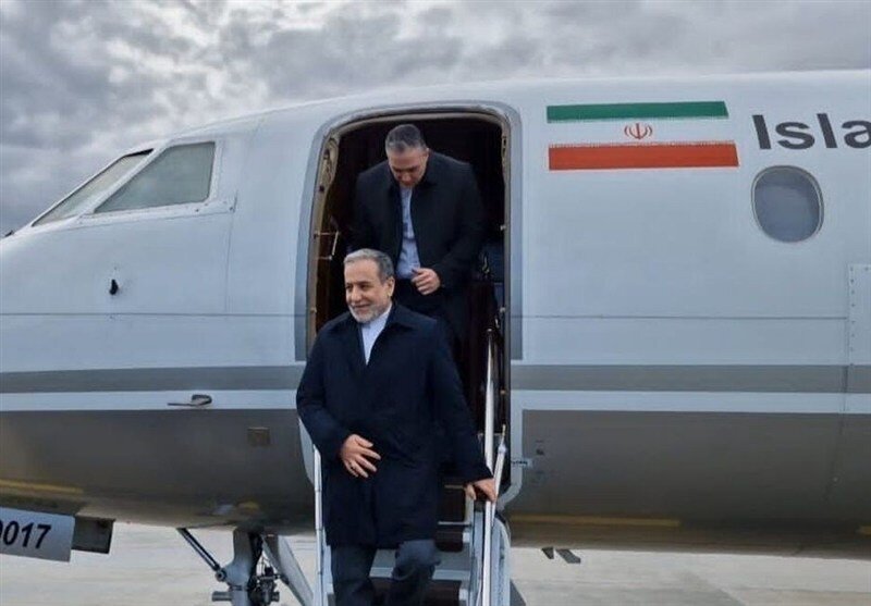 وزیر امور خارجه به تهران بازگشت وزیر امور خارجه به تهران بازگشت