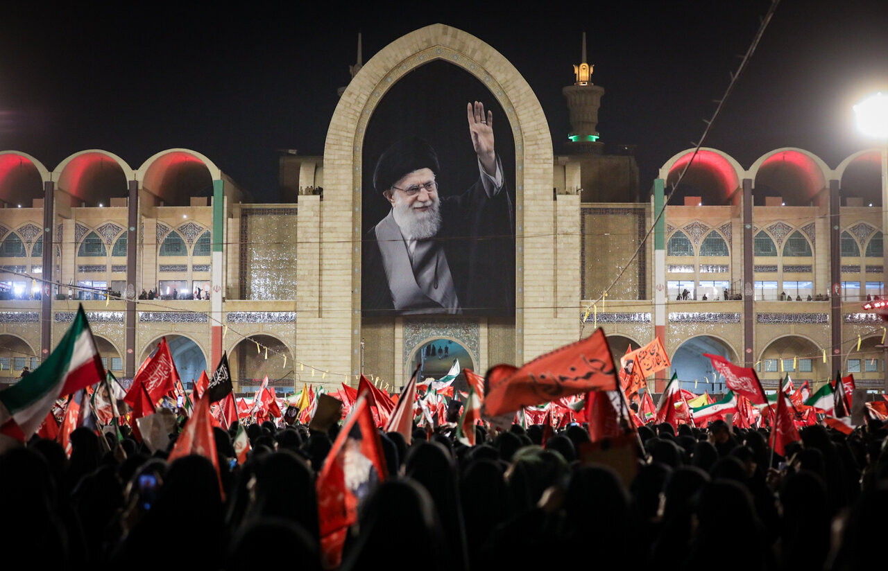 کدام نمایندگان مجلس در مراسم تشییع حضور داشتند؟ + عکس کدام نمایندگان مجلس در مراسم تشییع حضور داشتند؟ + عکس